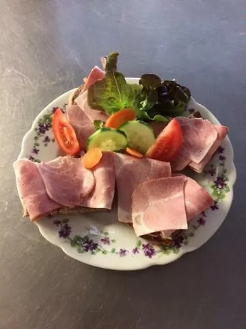 מלון Gasthof Kuttelbad Wasen